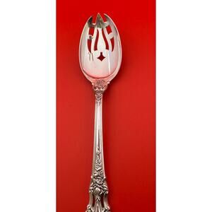 Lunt Eloquence Sterling Silver Pierced Table Serving Spoon 8 1/2 inches 99 grams